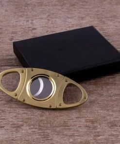 BarMan Shop -BarMan Shop gold cigar cutter scene2 700x700