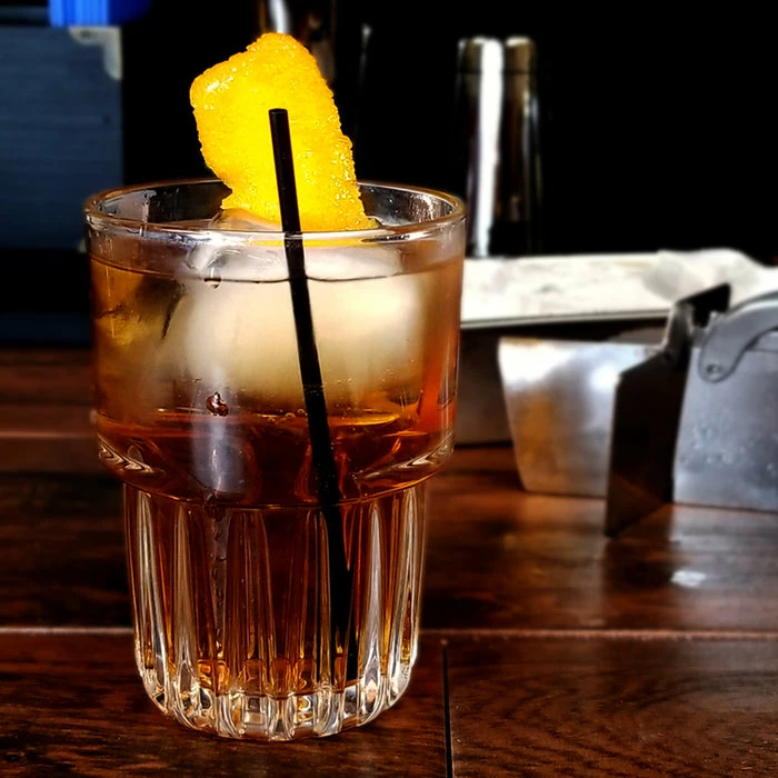 BarMan Large Stainless Steel Ice Cube Tray - Retro Style 4 BarMan Large Stainless Steel Ice Cube Tray - Retro Style - Image 2